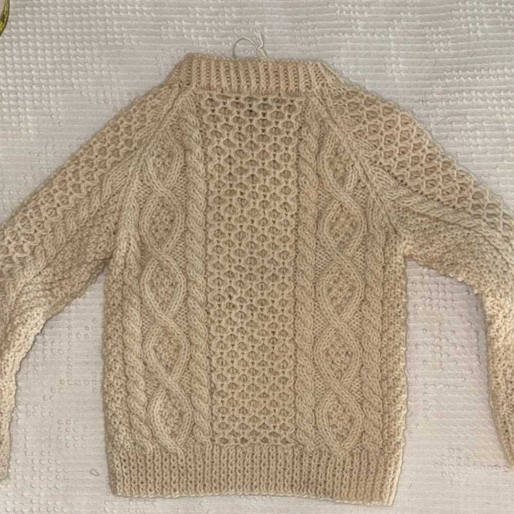 Child’s Cozy Cable Knit Wool Sweater- Vintage Handmade - Picture 12 of 12